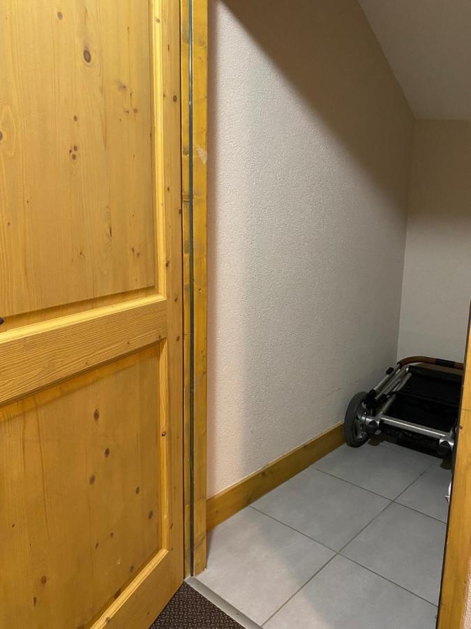 Modern 3 Bed Penthouse Apartment, Balcony & Garage, Close To Village & Bus * Samoens